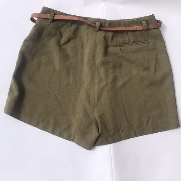 Shorts - Picture 3 of 3